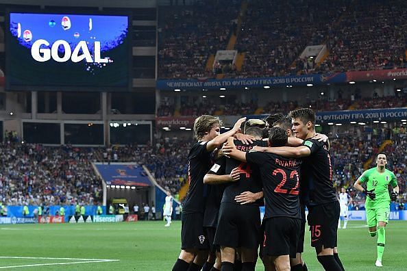 TOPSHOT-FBL-WC-2018-MATCH40-ISL-CRO